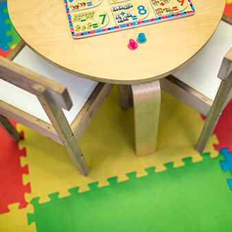 Παιδοδοντίατρος Βίκυ Ορ. Τασιούλα Οδοντίατρος Α.Π.Θ., ειδικευθείσα στην Παιδοδοντιατρική M Dent Sci Leeds Dental Institute, UK | Οδοντίατρος για παιδιά, εφήβους και ειδικούς ασθενείς | Πάροδος Γ. Ολυμπίου 1, 60132 Κατερίνη